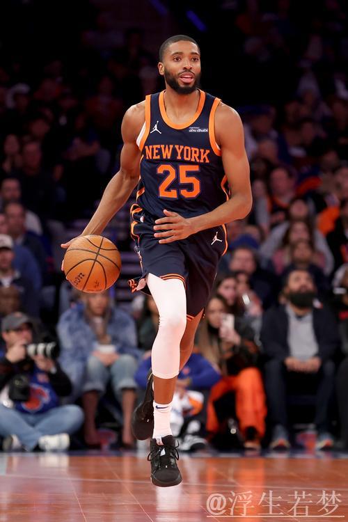 布里奇斯手感火热弧顶三分再中，单节狂揽16分